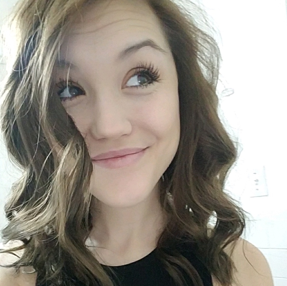 Meet your Posher, Michaela